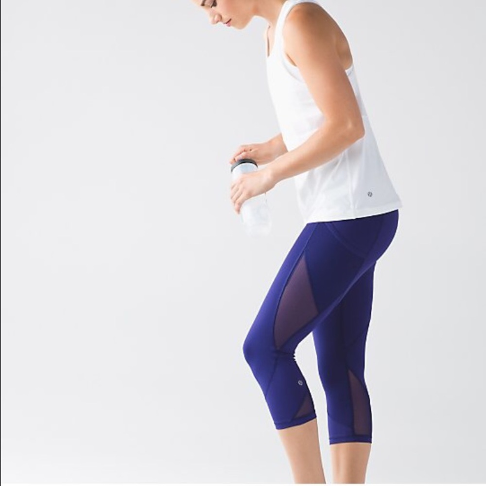 Lululemon Fast as Light Crop